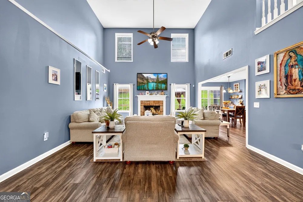 1811 Alberta LN Winder, GA 30680