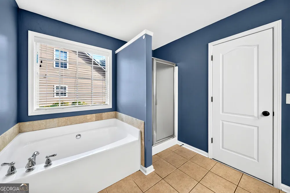 1811 Alberta LN Winder, GA 30680