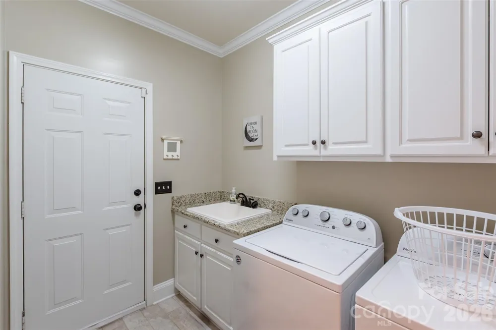 4711 Sherborne Drive Harrisburg, NC 28075