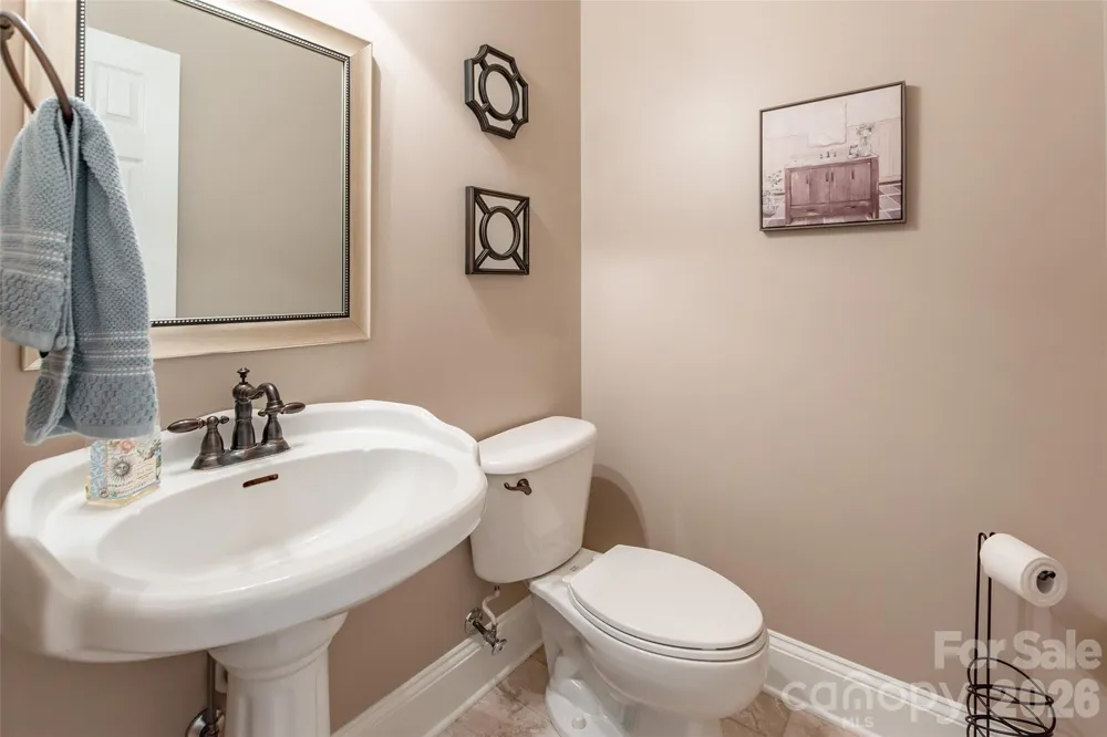 4711 Sherborne Drive Harrisburg, NC 28075