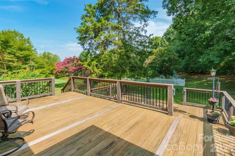 4711 Sherborne Drive Harrisburg, NC 28075