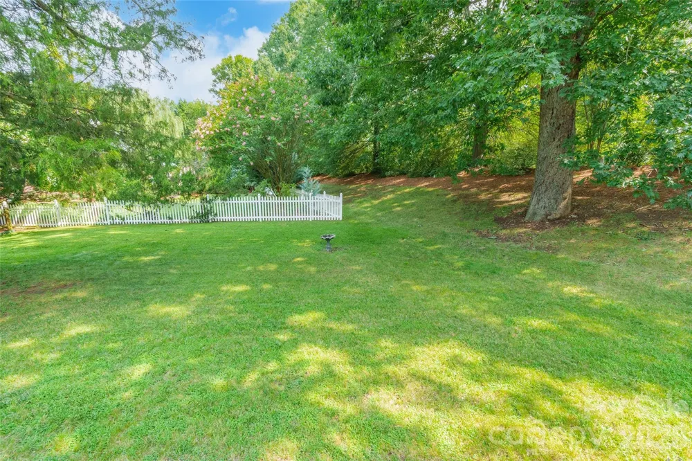 4711 Sherborne Drive Harrisburg, NC 28075