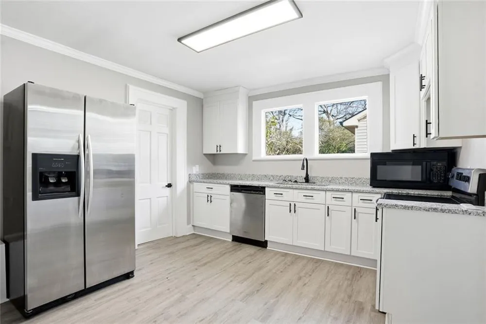 1409 St Michael Avenue East Point, GA 30344