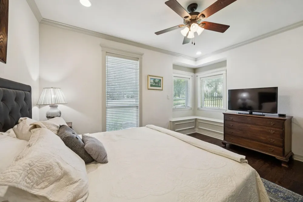 101 Beacon Court Mabank, TX 75143