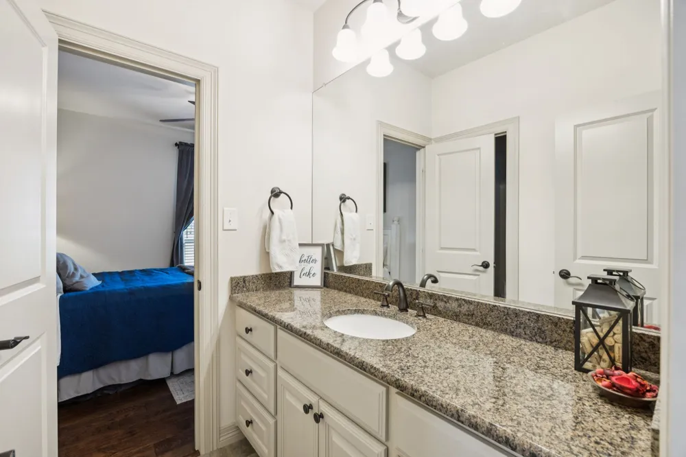 101 Beacon Court Mabank, TX 75143