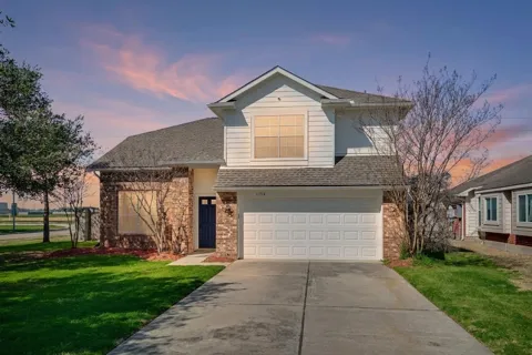 11714 Pinos Altos Drive