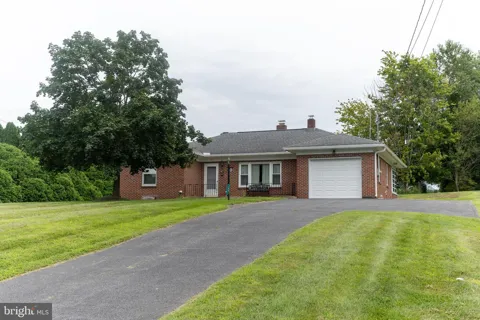 17 TWIN HILL DRIVE