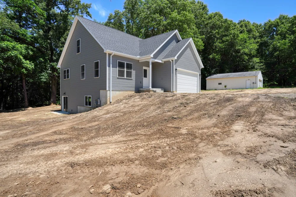 1823 Sutton Road Jackson, MI 49202