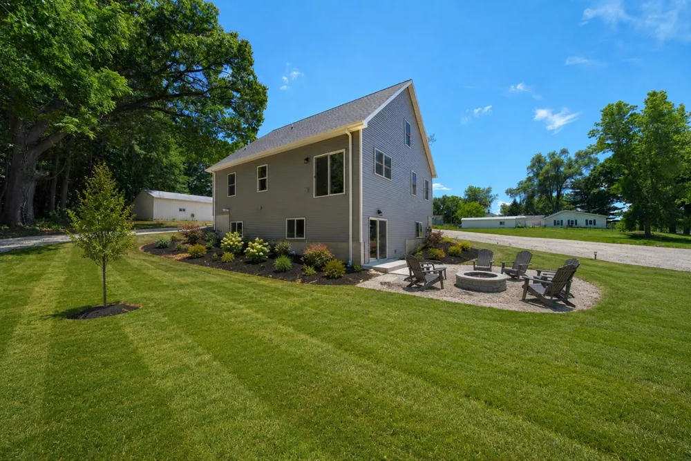 1823 Sutton Road Jackson, MI 49202