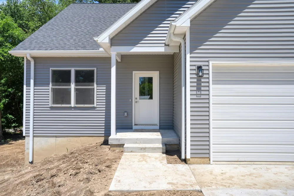 1823 Sutton Road Jackson, MI 49202