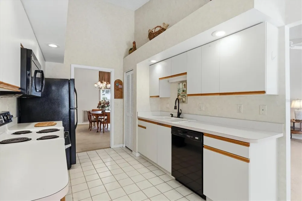 4450 DEL SOL BOULEVARD Sarasota, FL 34243