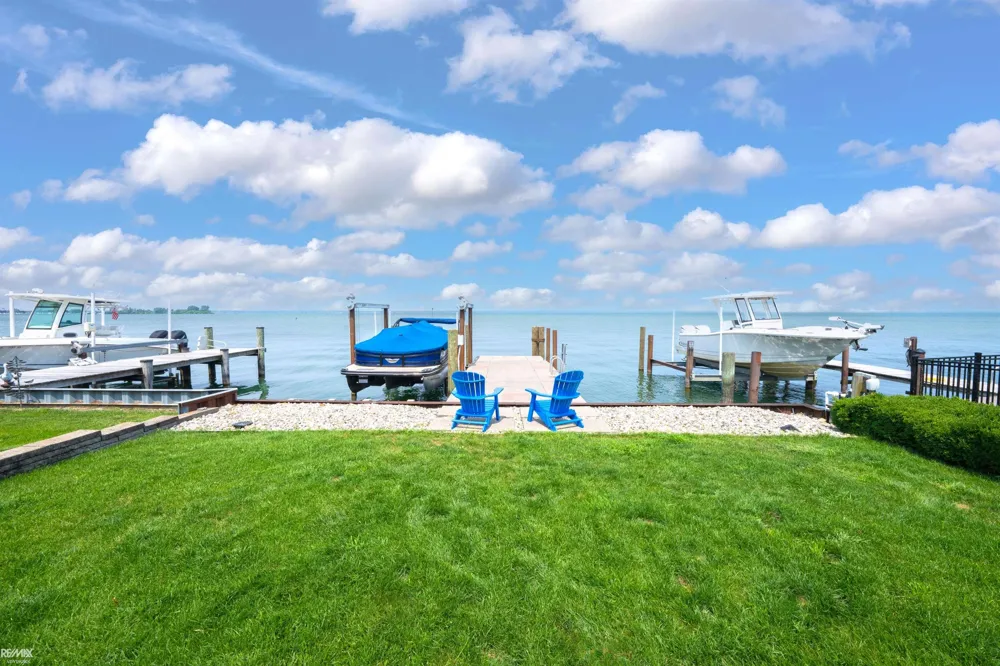 32857 N River Road Harrison Charter Township, MI 48045