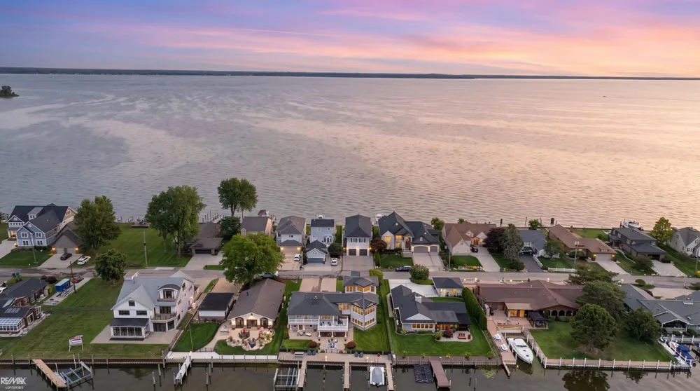 32857 N River Road Harrison Charter Township, MI 48045