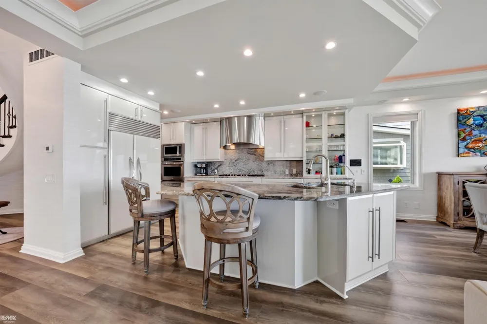 32857 N River Road Harrison Charter Township, MI 48045
