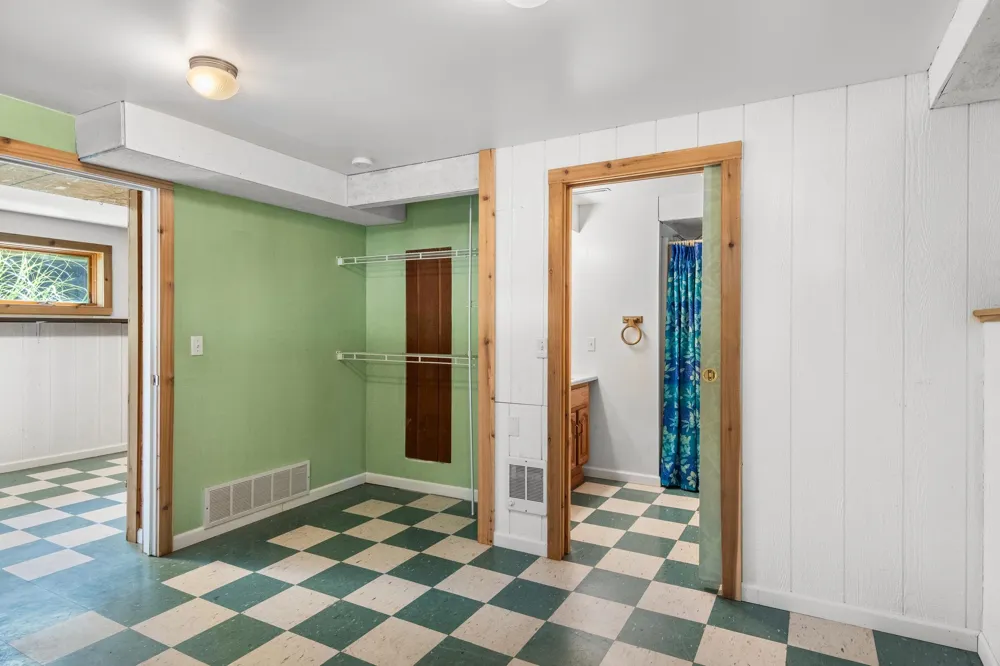 9168 North Long Lake Road Long Lake Township, MI 49685
