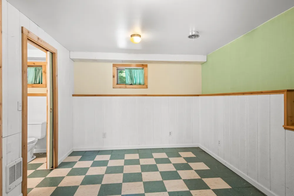 9168 North Long Lake Road Long Lake Township, MI 49685