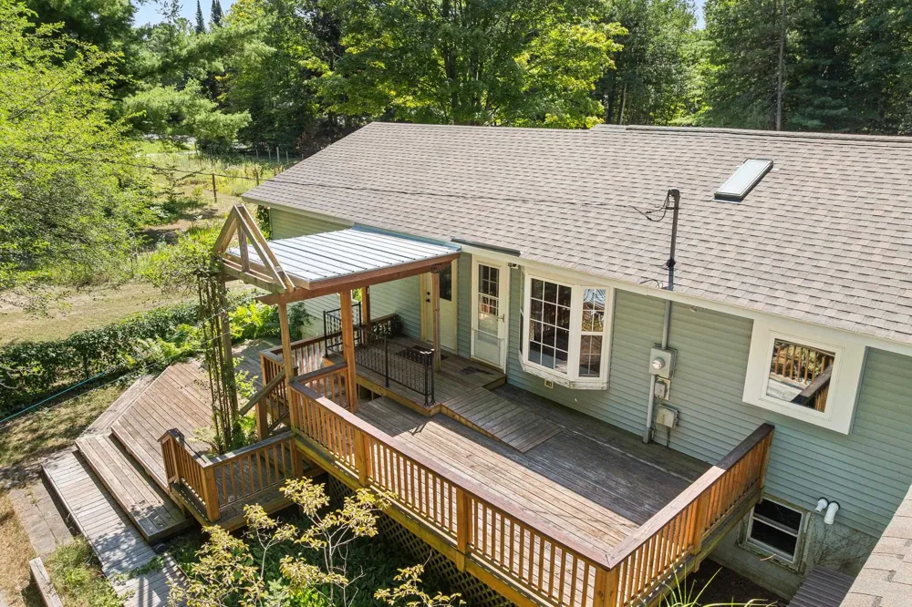 9168 North Long Lake Road Long Lake Township, MI 49685