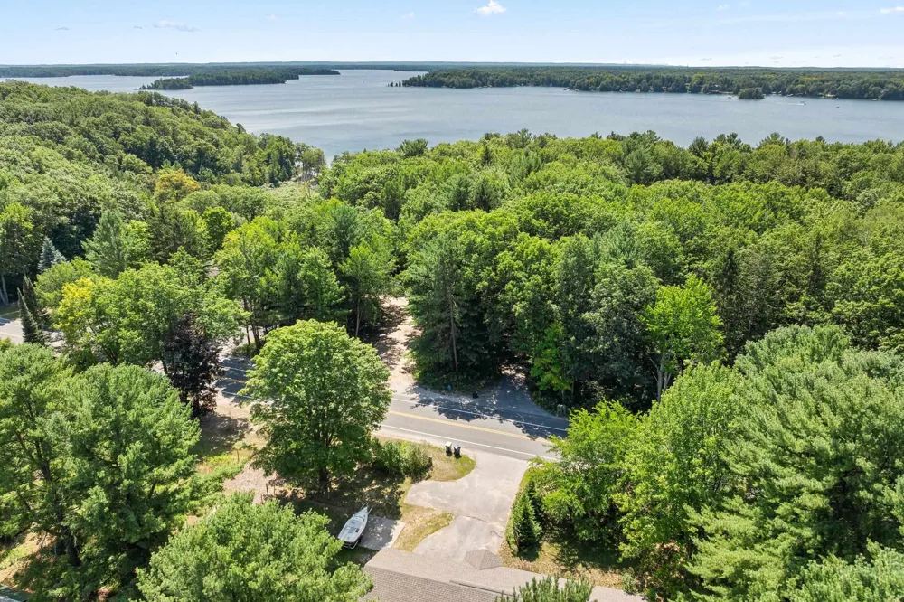 9168 North Long Lake Road Long Lake Township, MI 49685