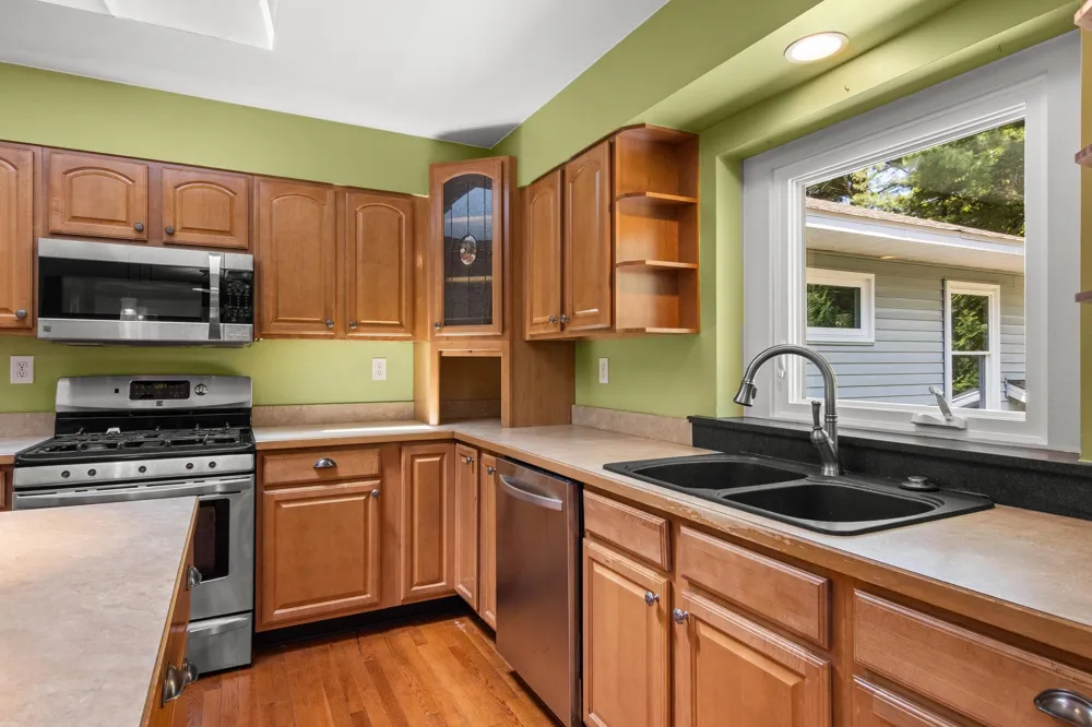 9168 North Long Lake Road Long Lake Township, MI 49685