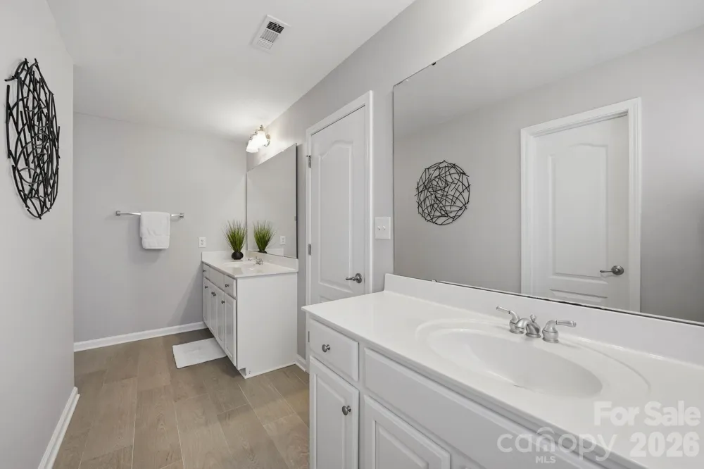 1001 Yellow Daisy Drive Matthews, NC 28104
