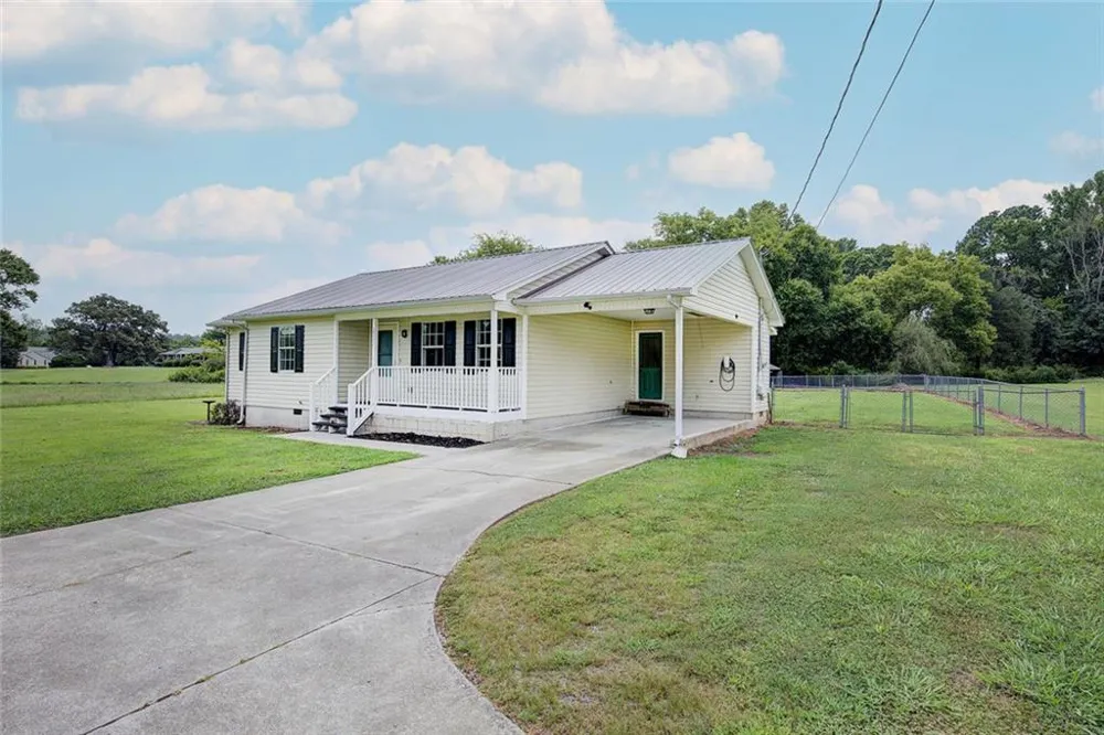 7097 Fairmount Highway SE Calhoun, GA 30701