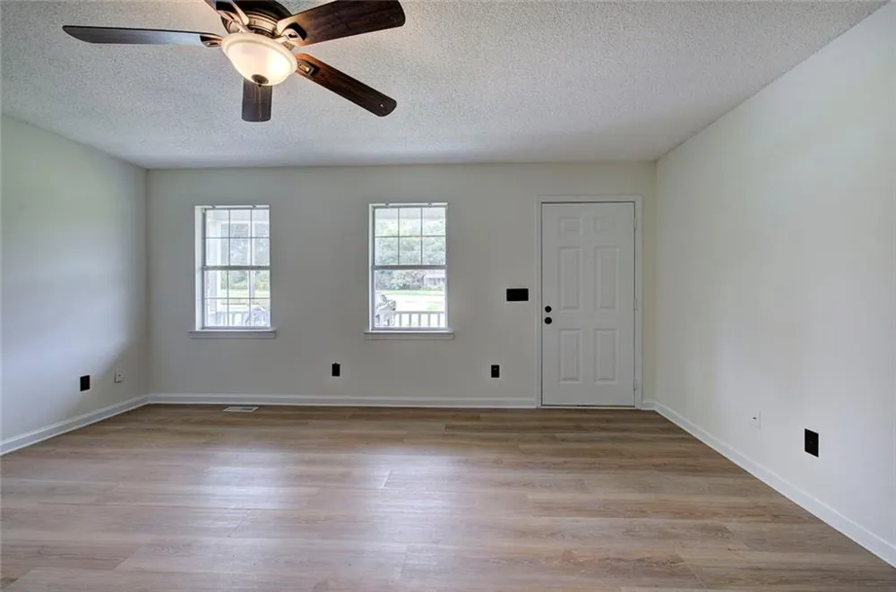 7097 Fairmount Highway SE Calhoun, GA 30701