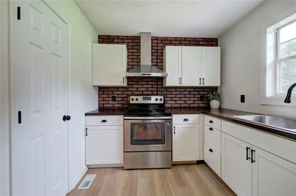 7097 Fairmount Highway SE Calhoun, GA 30701