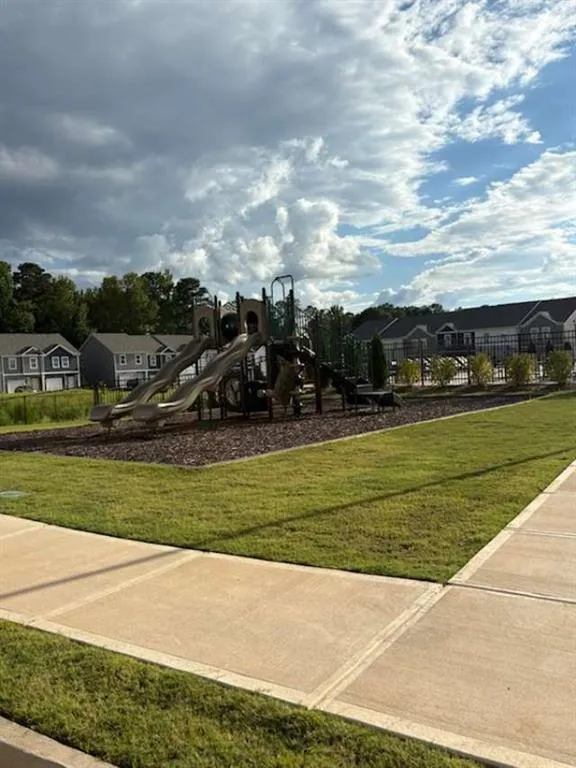 1354 Willow Brook Circle Jonesboro, GA 30238