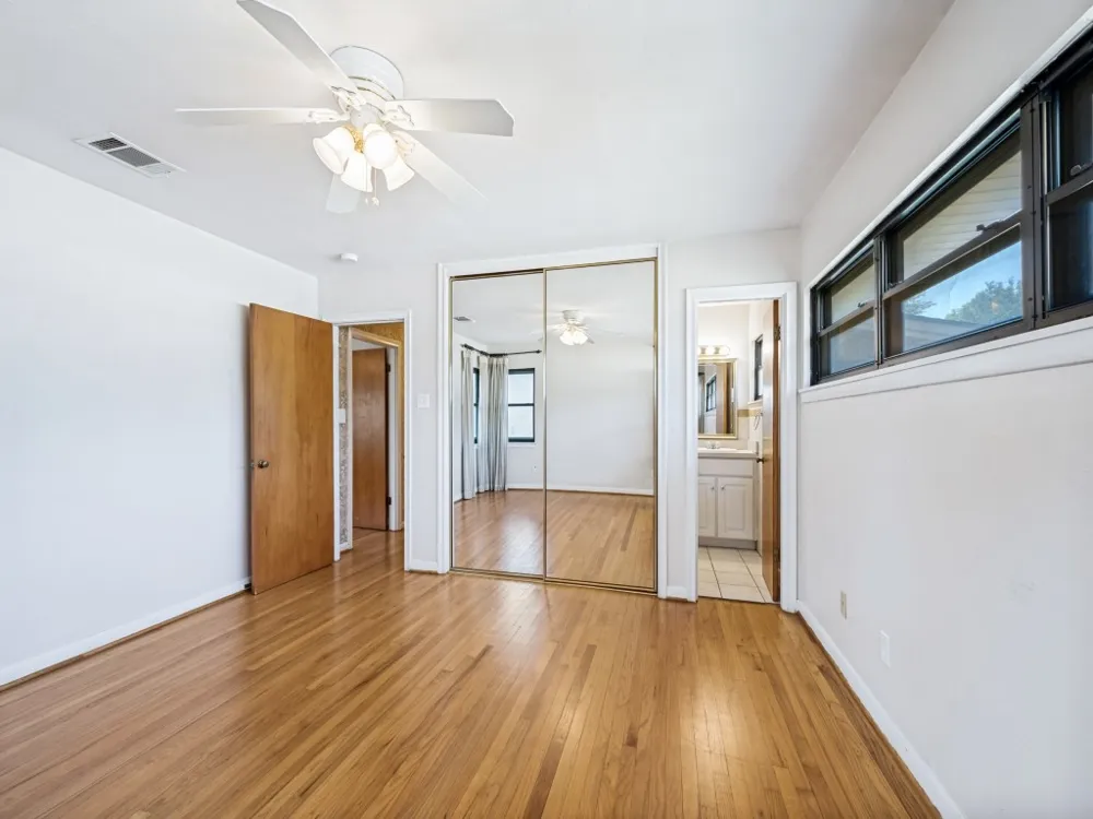 7040 Brooks Avenue Richland Hills, TX 76118