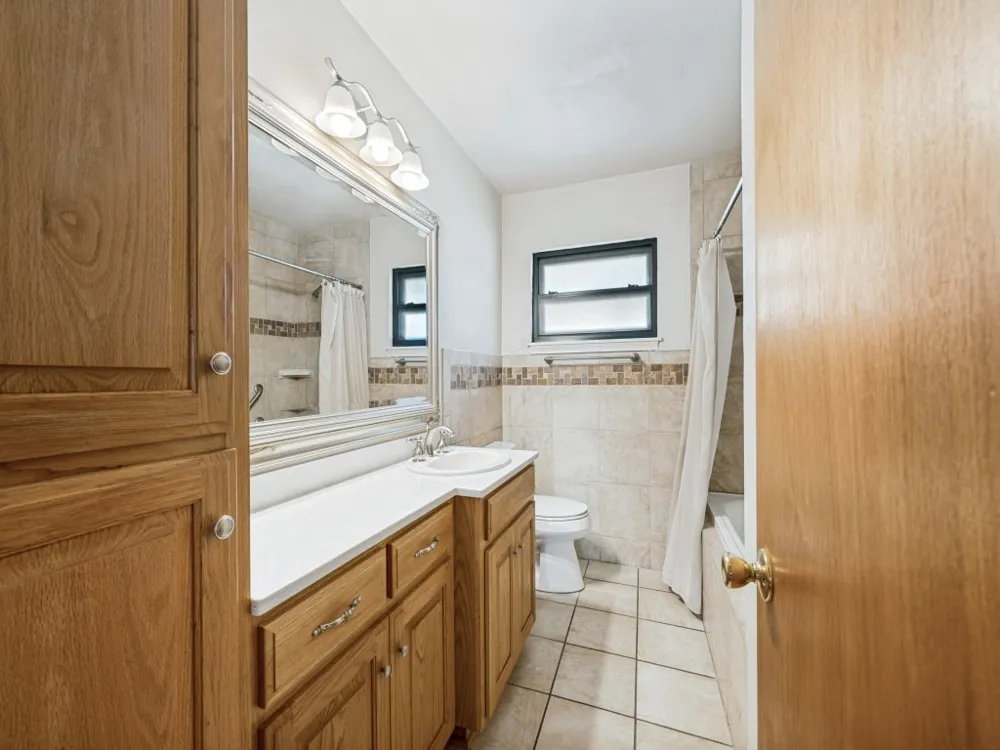 7040 Brooks Avenue Richland Hills, TX 76118