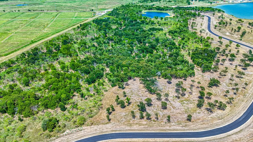Waterfront Club Drive Corsicana, TX 75110