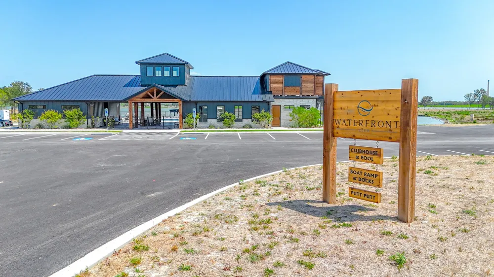 Waterfront Club Drive Corsicana, TX 75110