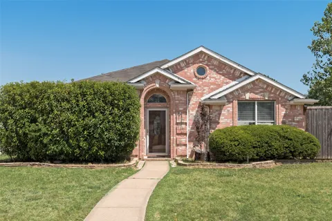 8806 Oakwood Lane