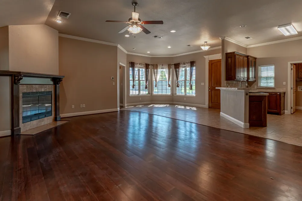 1200 Chaparral Lane Granbury, TX 76048