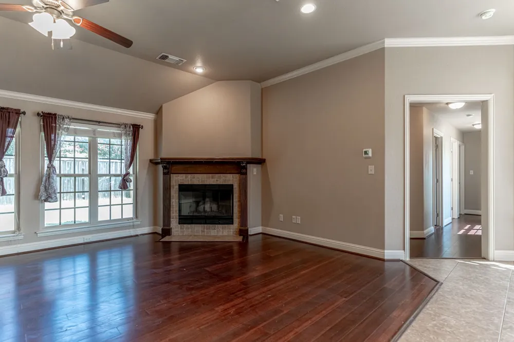 1200 Chaparral Lane Granbury, TX 76048