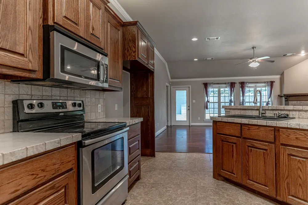 1200 Chaparral Lane Granbury, TX 76048