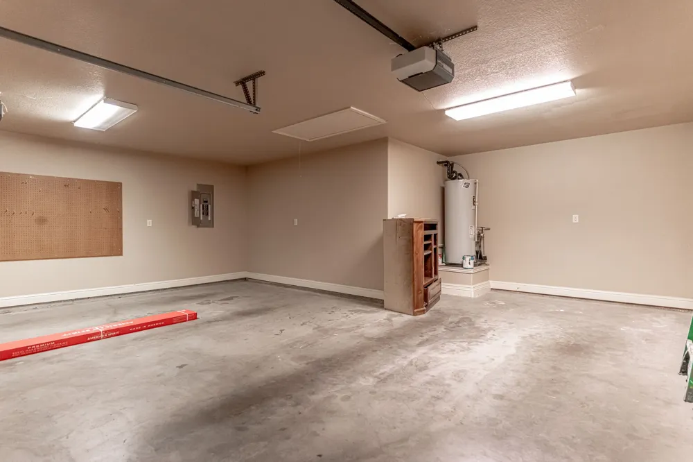 1200 Chaparral Lane Granbury, TX 76048