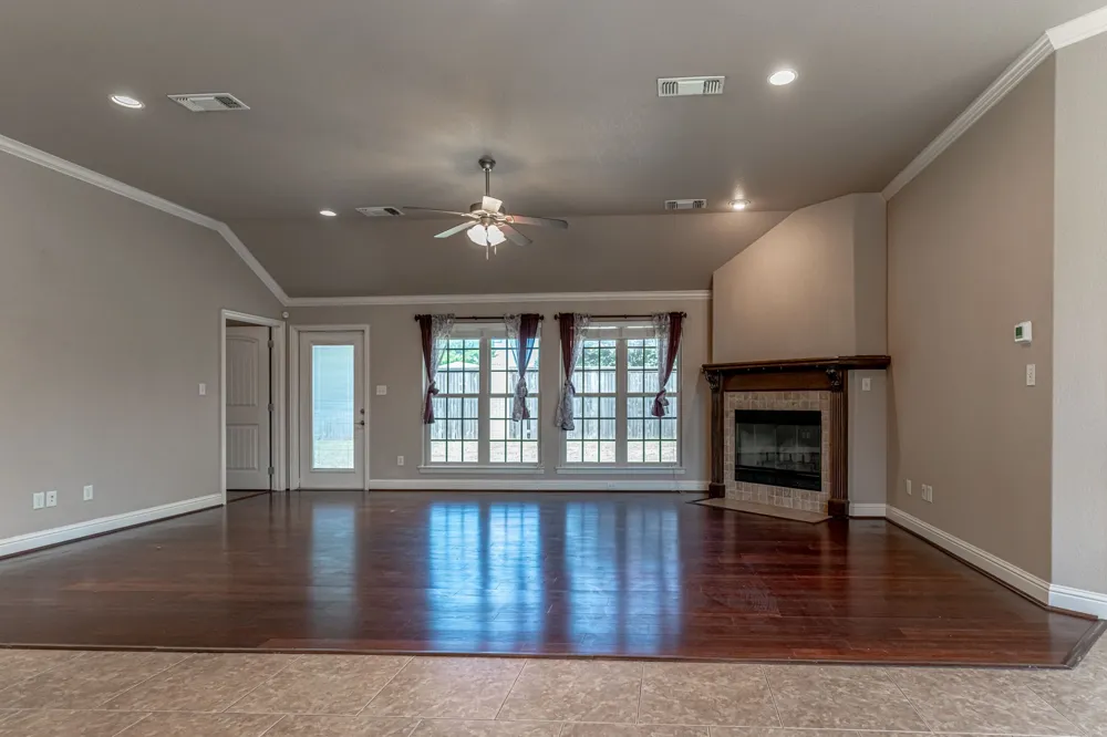 1200 Chaparral Lane Granbury, TX 76048