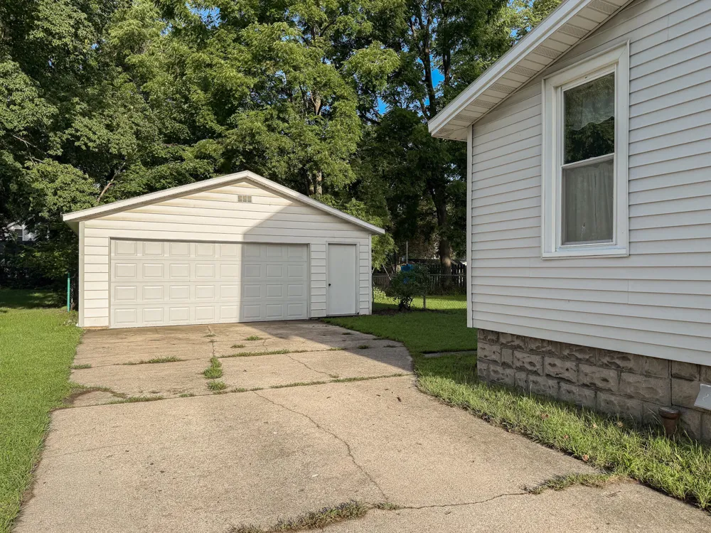 103 Lowe Street Dowagiac, MI 49047