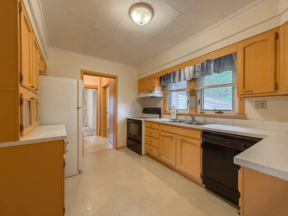 103 Lowe Street Dowagiac, MI 49047