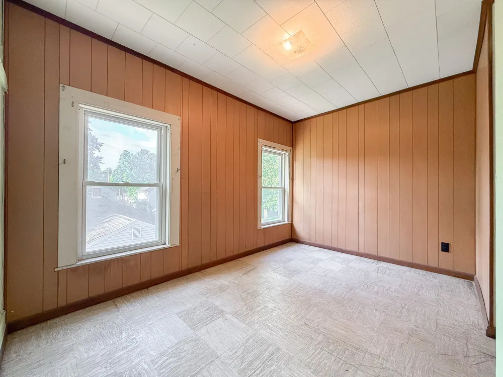 103 Lowe Street Dowagiac, MI 49047