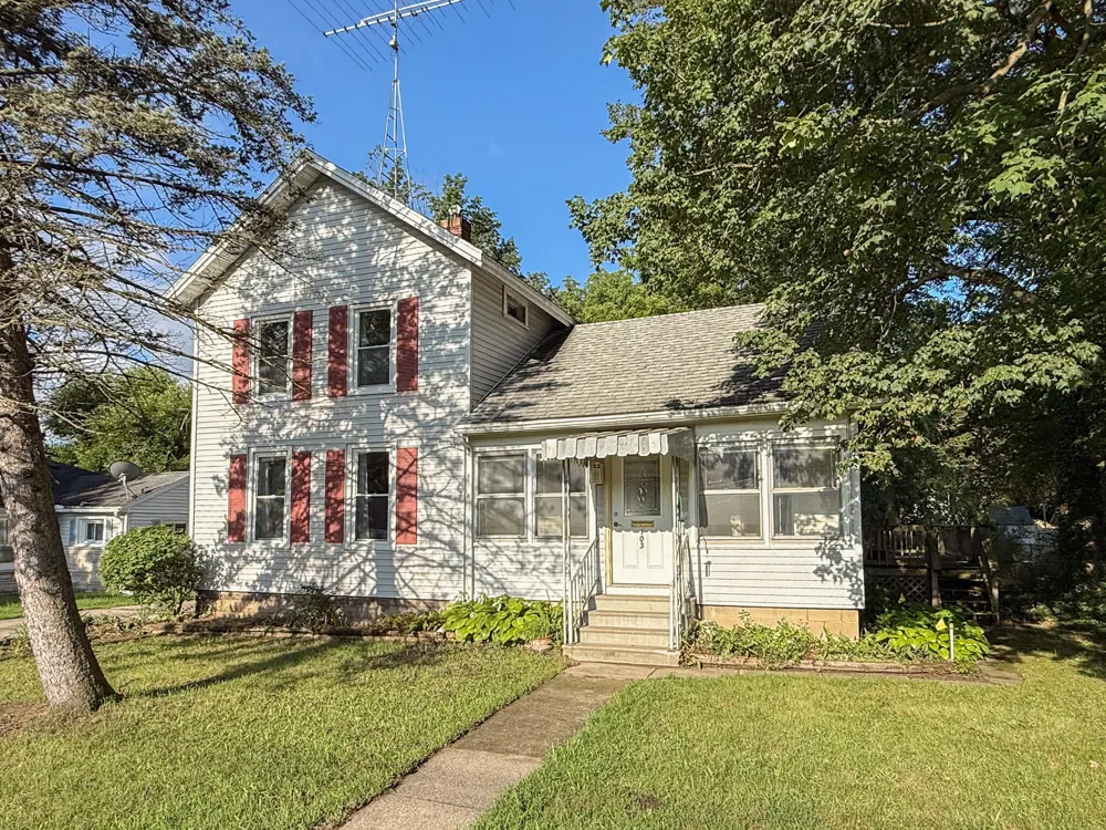 103 Lowe Street Dowagiac, MI 49047