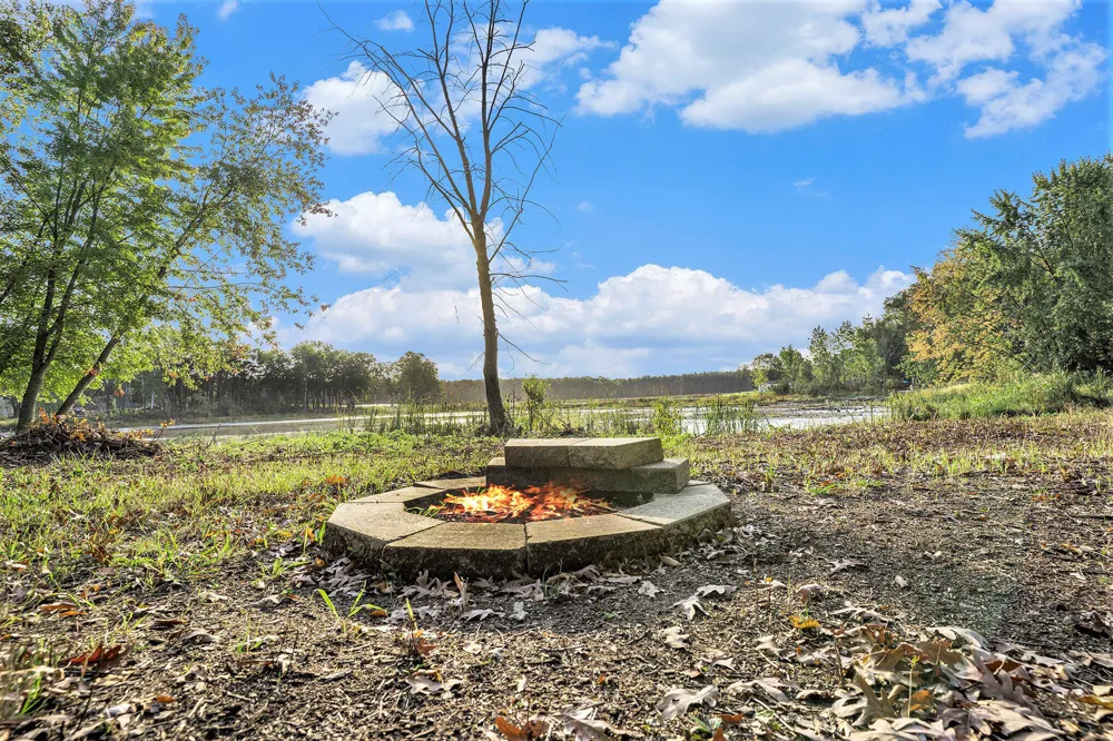 1570 Carr Road Muskegon, MI 49442