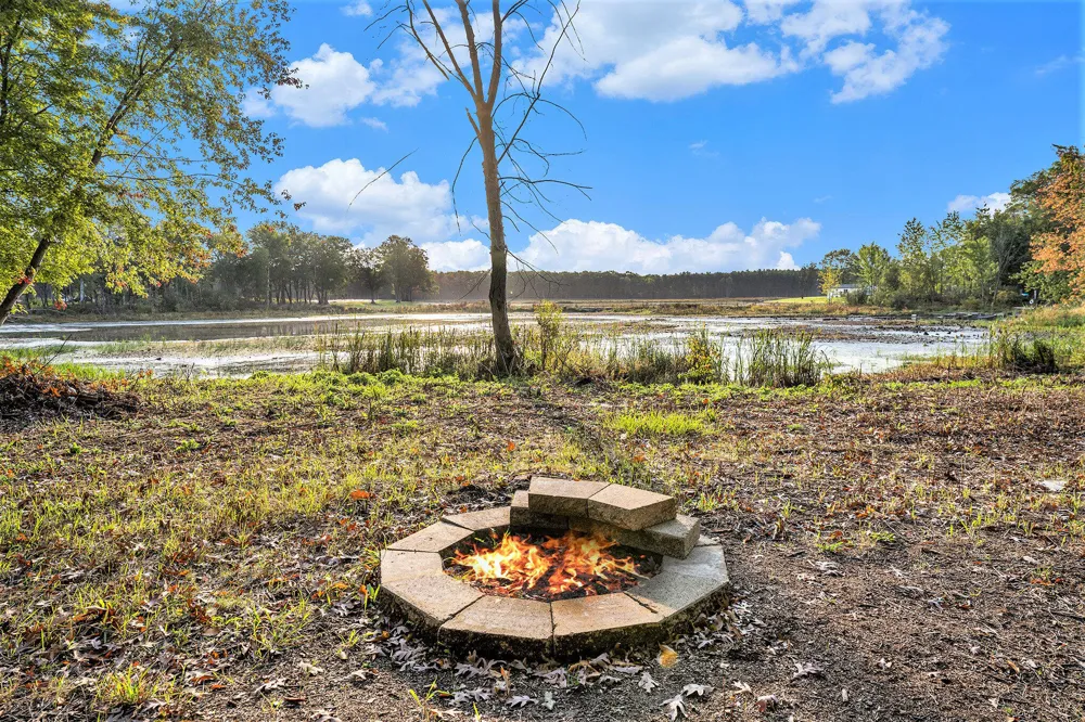 1570 Carr Road Muskegon, MI 49442