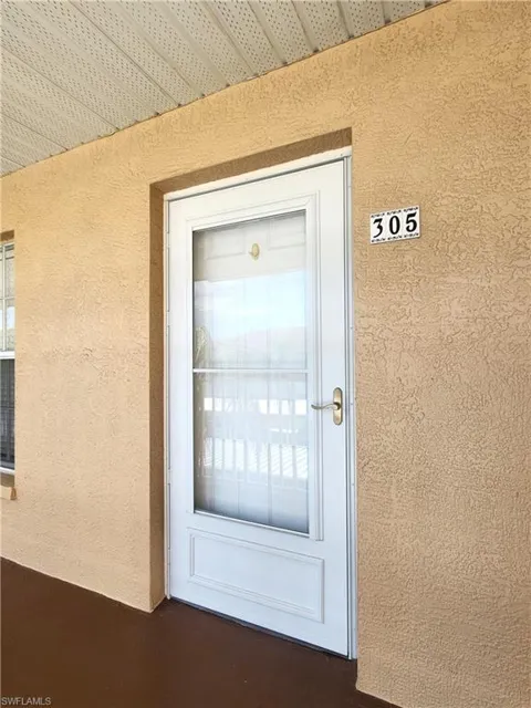 9640 Victoria Lane #305