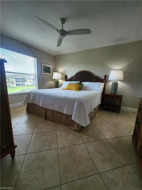 9640 Victoria Lane #305 Naples, FL 34109
