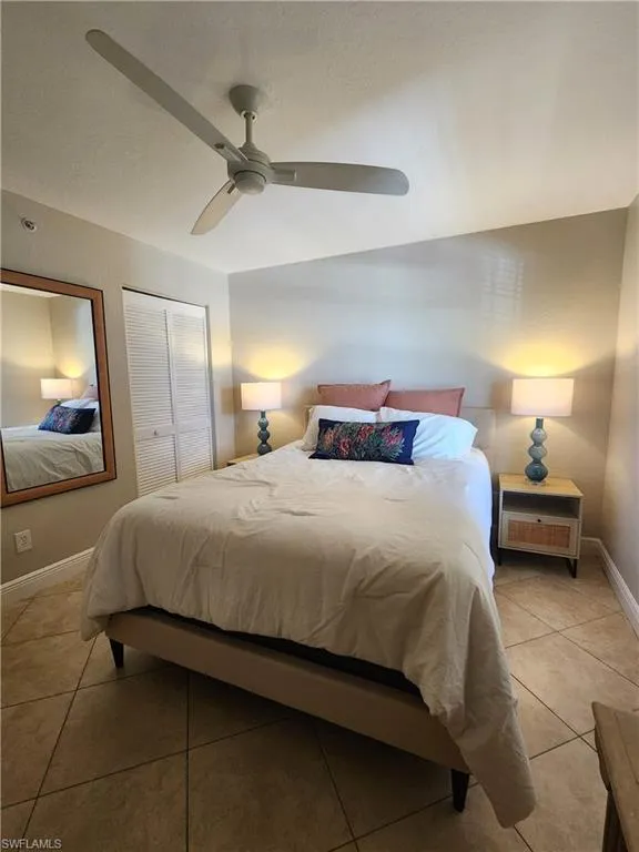 9640 Victoria Lane #305 Naples, FL 34109