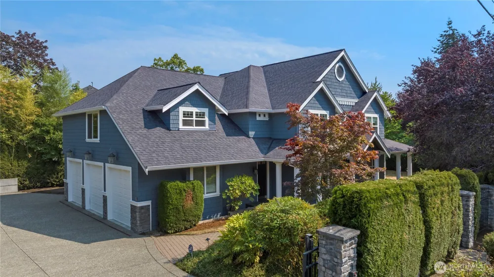 1308 100th Avenue NE Bellevue, WA 98004
