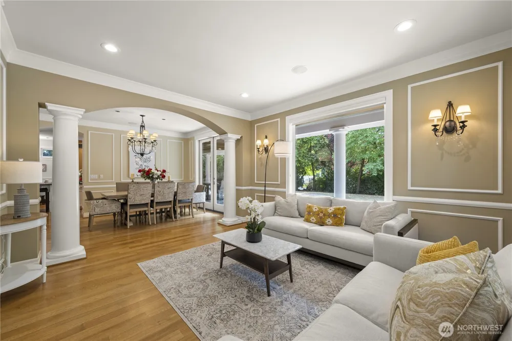 1308 100th Avenue NE Bellevue, WA 98004