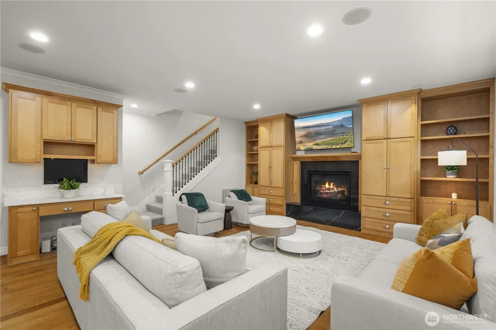 1308 100th Avenue NE Bellevue, WA 98004